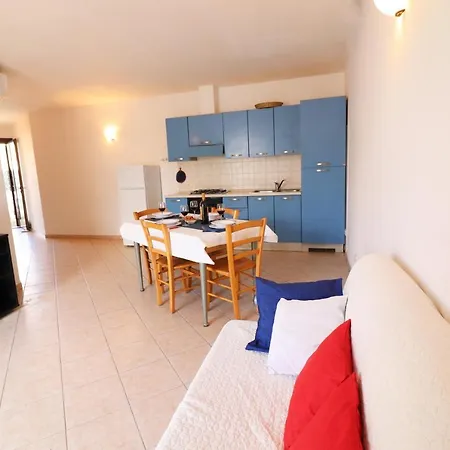 House Holidays Margot To 6 Places Vakantiehuis *