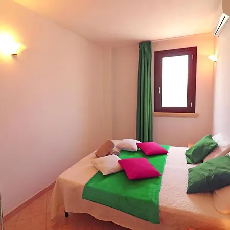 Vakantiehuis House Holidays Margot To 6 Places Otranto