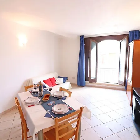 House Holidays Margot To 6 Places * Otranto
