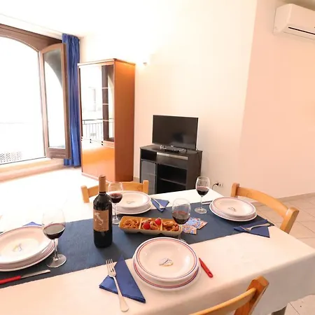 Vakantiehuis House Holidays Margot To 6 Places